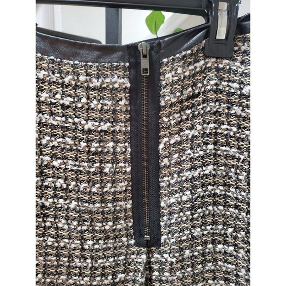 Halogen Women's Multicolor Acrylic Faux Leather Trim Back Zip Mini Skirt Size 2 - Picture 4 of 10